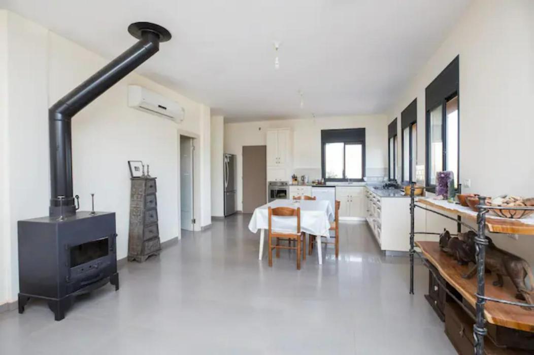 המקום של גיא Villa Sede Eli'ezer Екстериор снимка