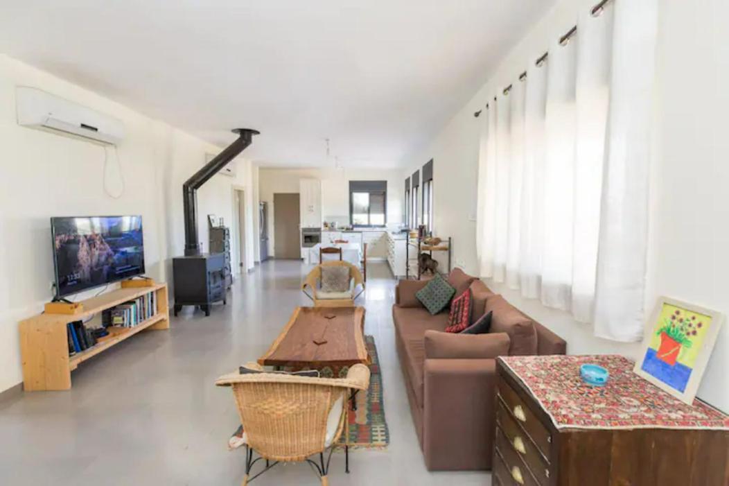 המקום של גיא Villa Sede Eli'ezer Екстериор снимка