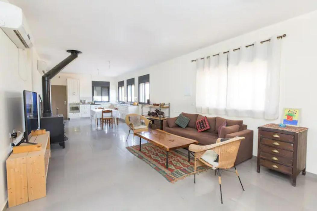 המקום של גיא Villa Sede Eli'ezer Екстериор снимка